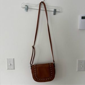 Crossbody tan brown faux leather purse with gold detailing